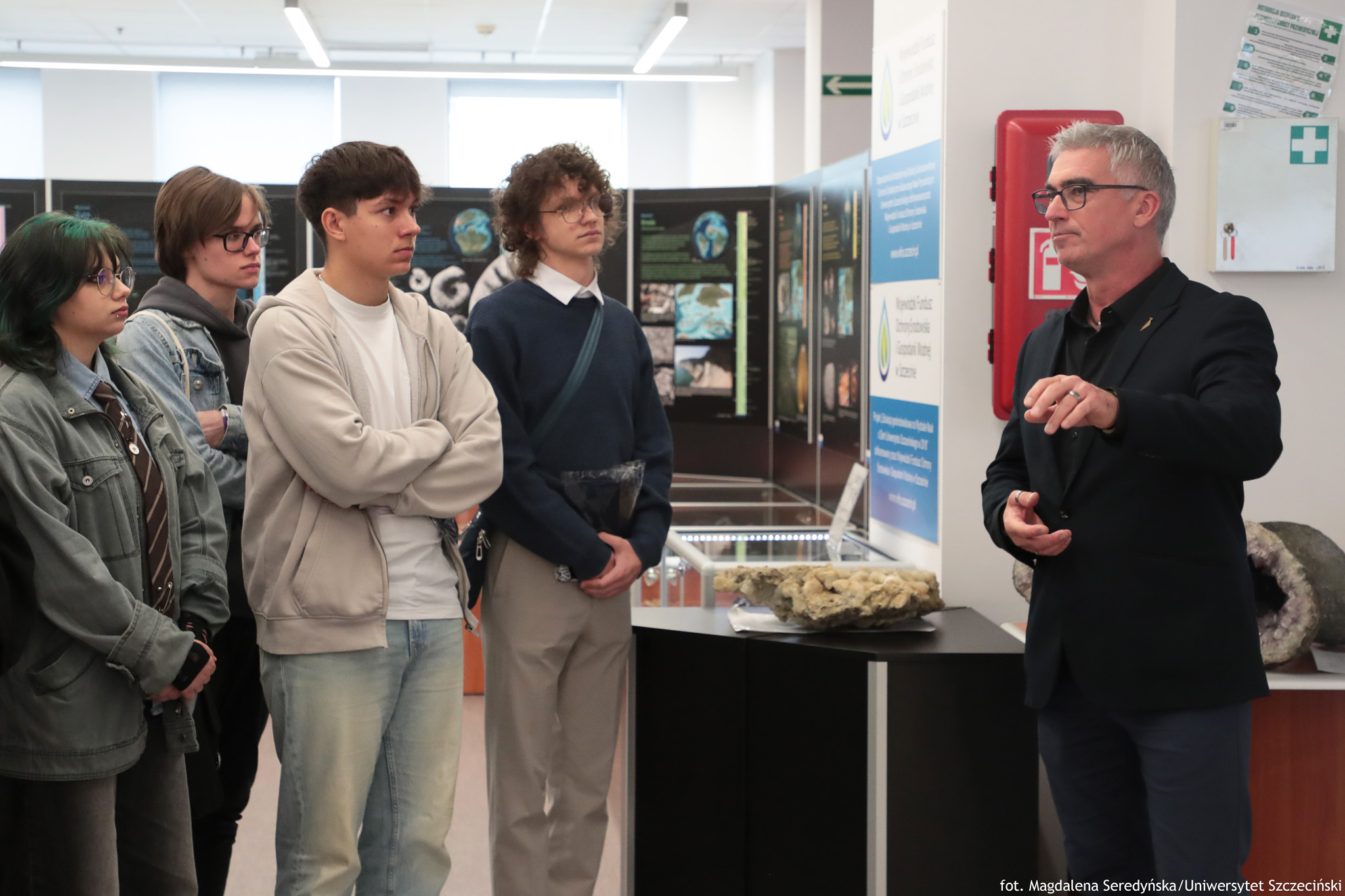 Dr Robert Woziński podczas spotkania ze studentami w Muzeum Geologicznym